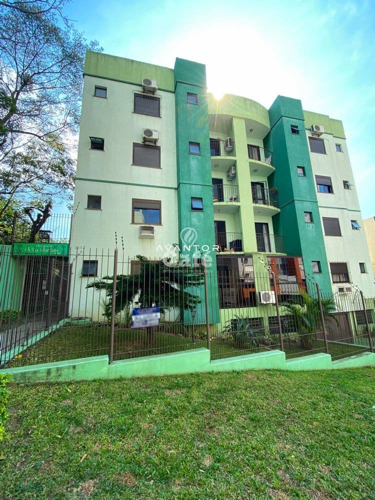 Apartamento, 2 Dormitórios, 2 Banheiros, 1 Vaga, Sacada, Churrasqueira, Semimobiliado, Cen — Apartamento com 2 quartos à venda em Centro, Santa Maria/RS