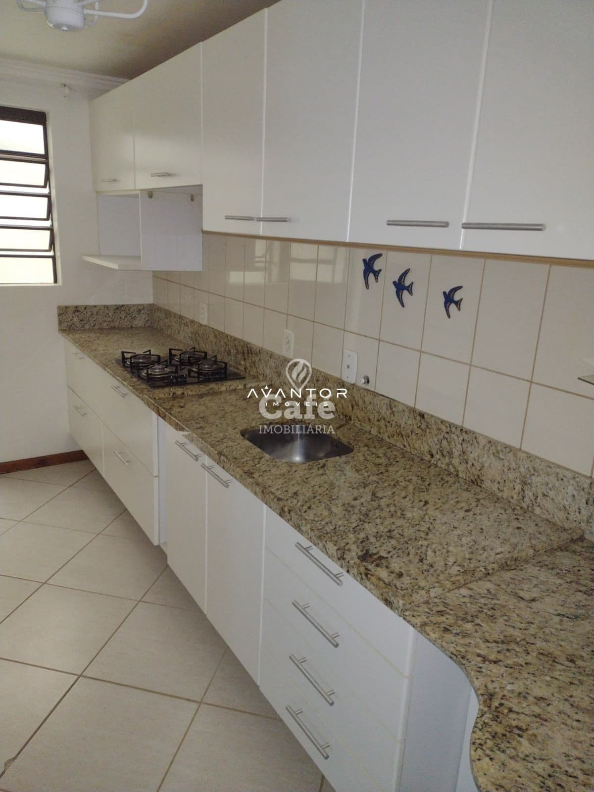 Apartamento, 2 Dormitórios, 2 Banheiros, 1 Vaga, Sacada, Churrasqueira, Semimobiliado, Cen — Apartamento com 2 quartos à venda em Centro, Santa Maria/RS