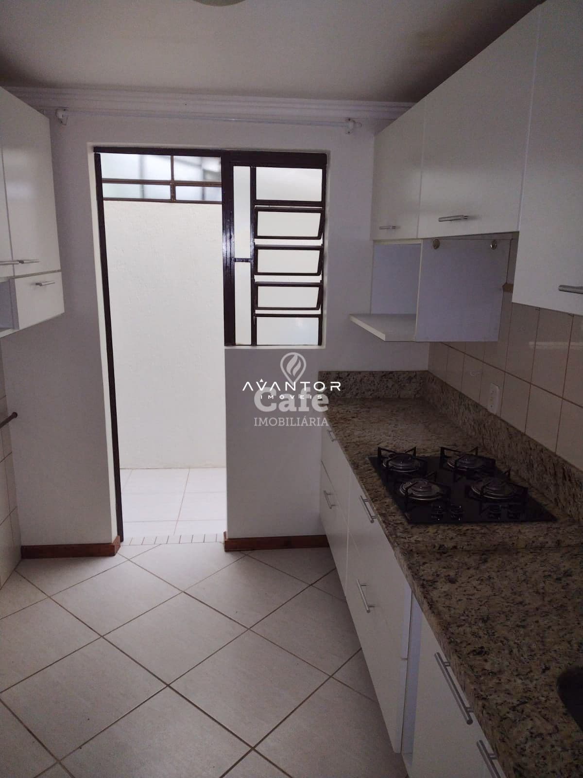 Apartamento, 2 Dormitórios, 2 Banheiros, 1 Vaga, Sacada, Churrasqueira, Semimobiliado, Cen — Apartamento com 2 quartos à venda em Centro, Santa Maria/RS