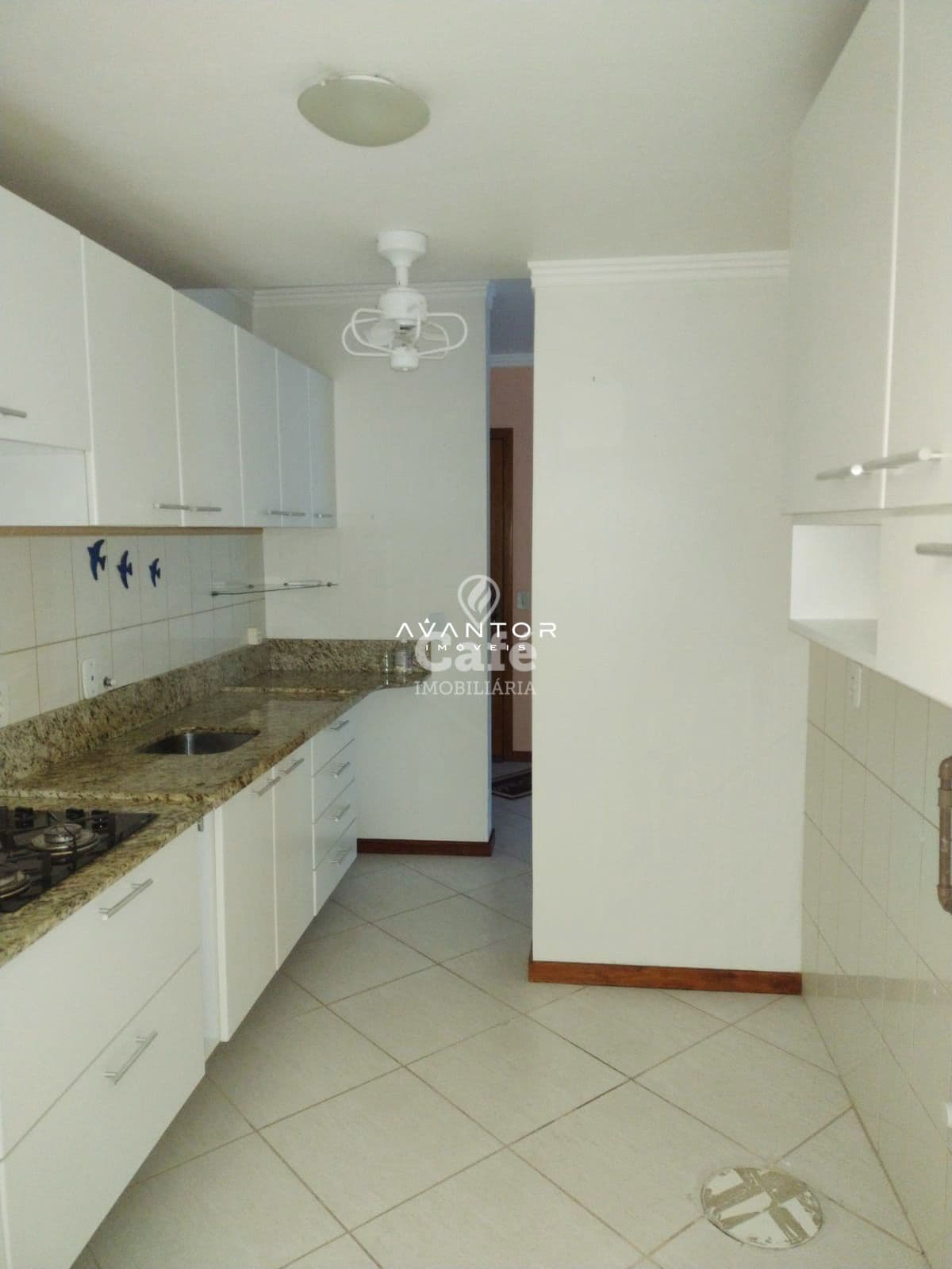 Apartamento, 2 Dormitórios, 2 Banheiros, 1 Vaga, Sacada, Churrasqueira, Semimobiliado, Cen — Apartamento com 2 quartos à venda em Centro, Santa Maria/RS