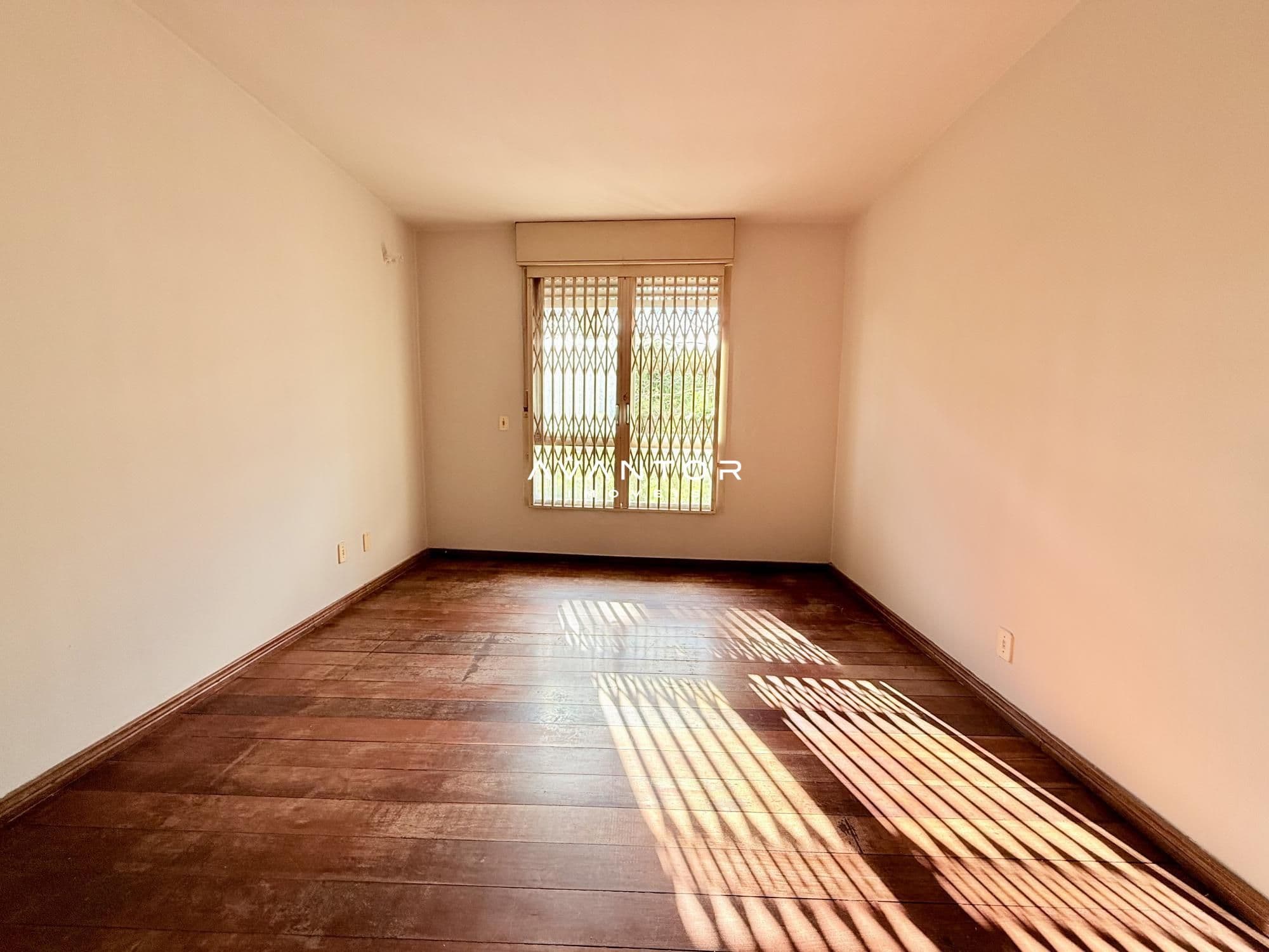 Apartamento com 2 quartos à venda no Edifício Jupiter, em Centro, Santa Maria/RS — foto 2 de 18