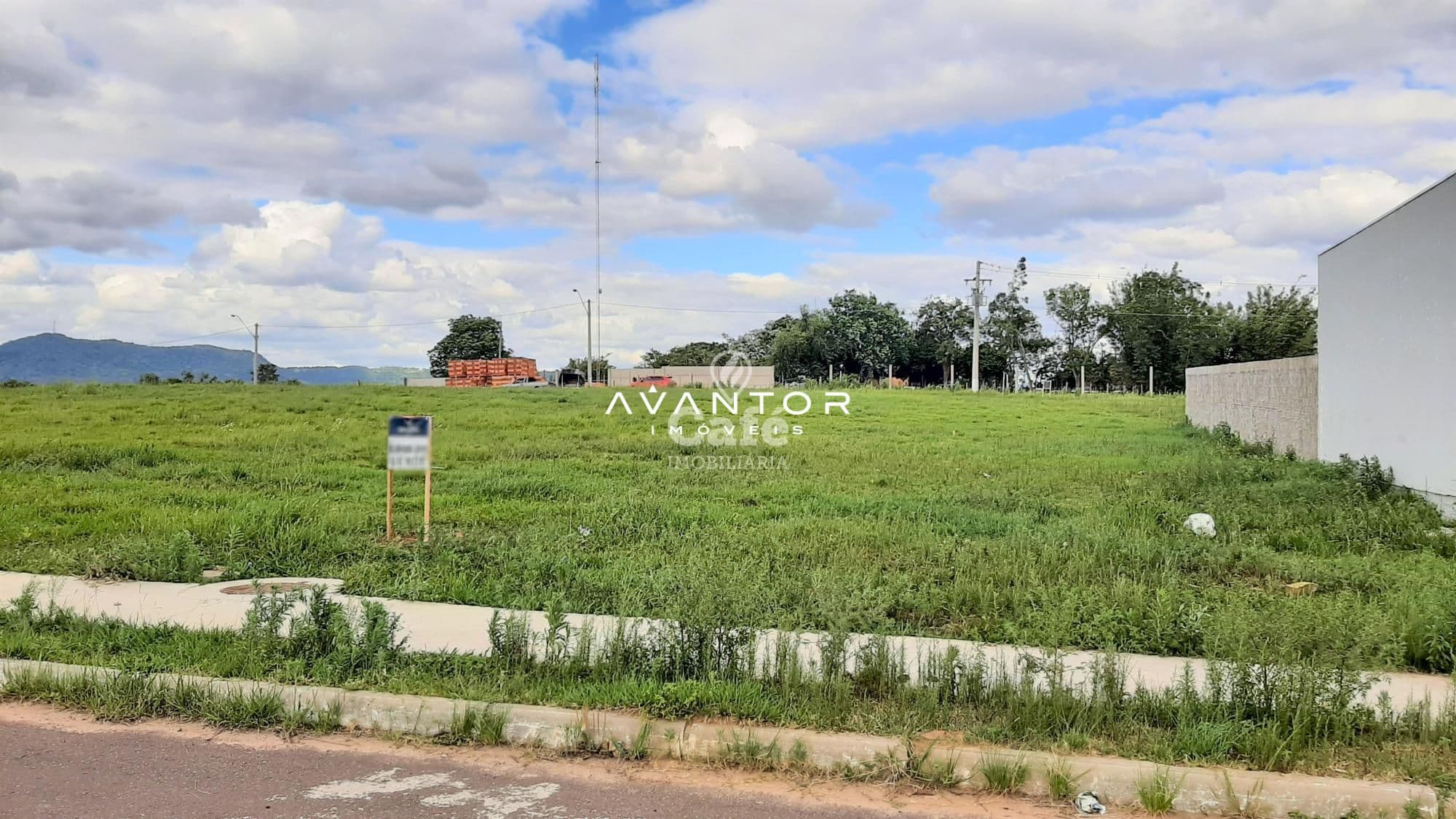 Lote na parte alta do Residencial Alberto Schons — Terreno à venda em Pinheiro Machado, Santa Maria/RS