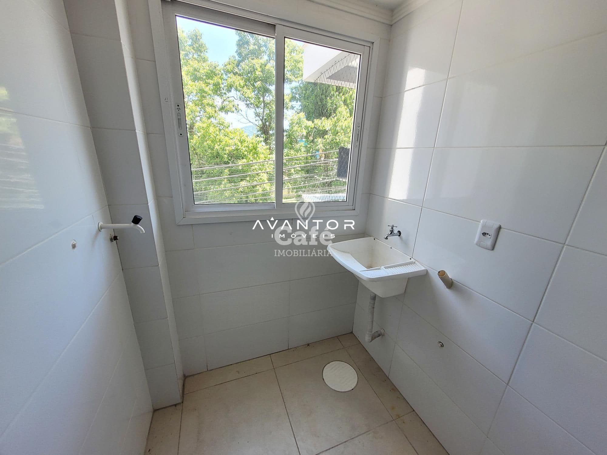 Apartamento 3 Dormitórios, 1 Suíte, Banheiro Social, Sacada, Churrasqueira, 2 Vagas, Bairr — Apartamento com 3 quartos à venda em Camobi, Santa Maria/RS