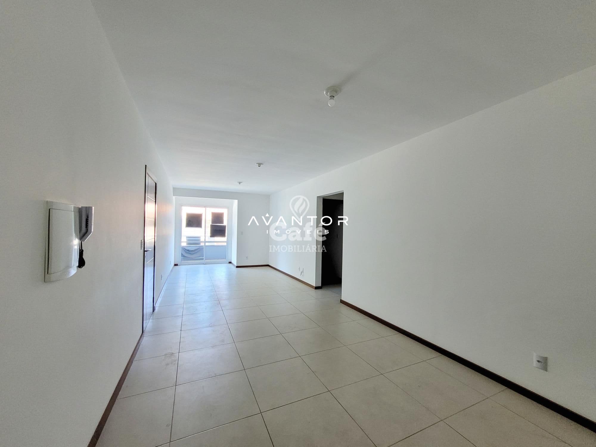 Apartamento 3 Dormitórios, 1 Suíte, Banheiro Social, Sacada, Churrasqueira, 2 Vagas, Bairr — Apartamento com 3 quartos à venda em Camobi, Santa Maria/RS