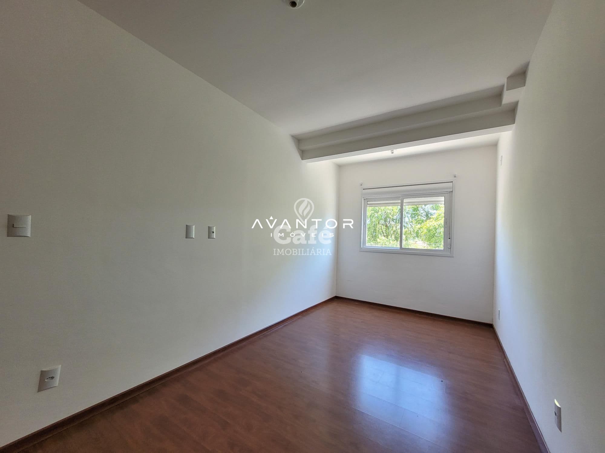 Apartamento 3 Dormitórios, 1 Suíte, Banheiro Social, Sacada, Churrasqueira, 2 Vagas, Bairr — Apartamento com 3 quartos à venda em Camobi, Santa Maria/RS