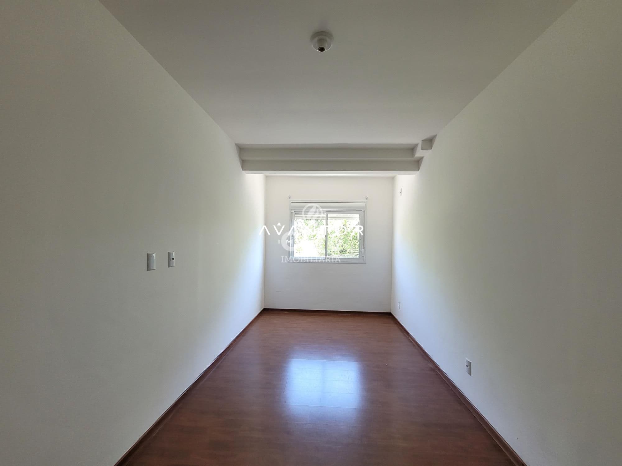 Apartamento 3 Dormitórios, 1 Suíte, Banheiro Social, Sacada, Churrasqueira, 2 Vagas, Bairr — Apartamento com 3 quartos à venda em Camobi, Santa Maria/RS