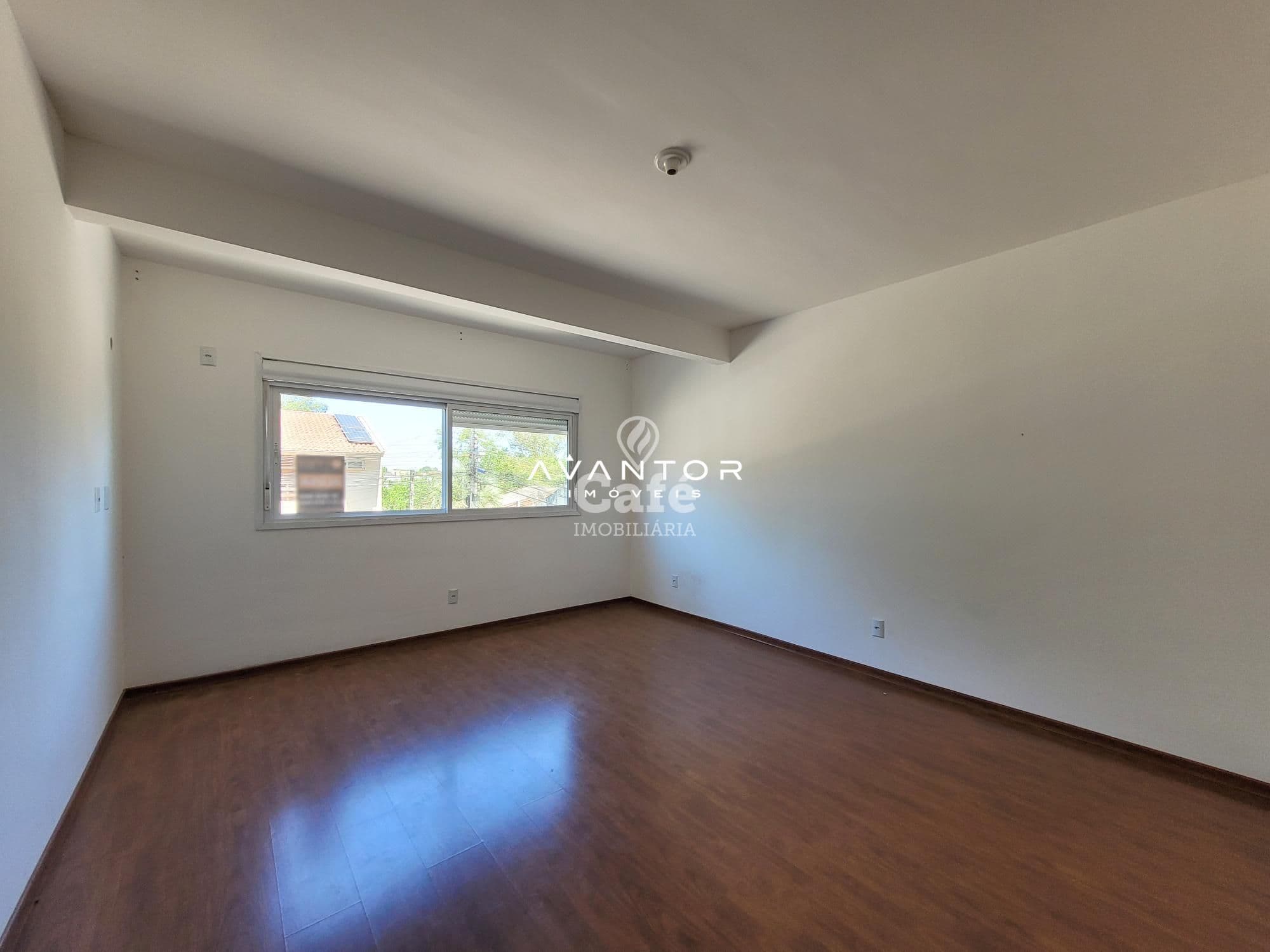 Apartamento 3 Dormitórios, 1 Suíte, Banheiro Social, Sacada, Churrasqueira, 2 Vagas, Bairr — Apartamento com 3 quartos à venda em Camobi, Santa Maria/RS