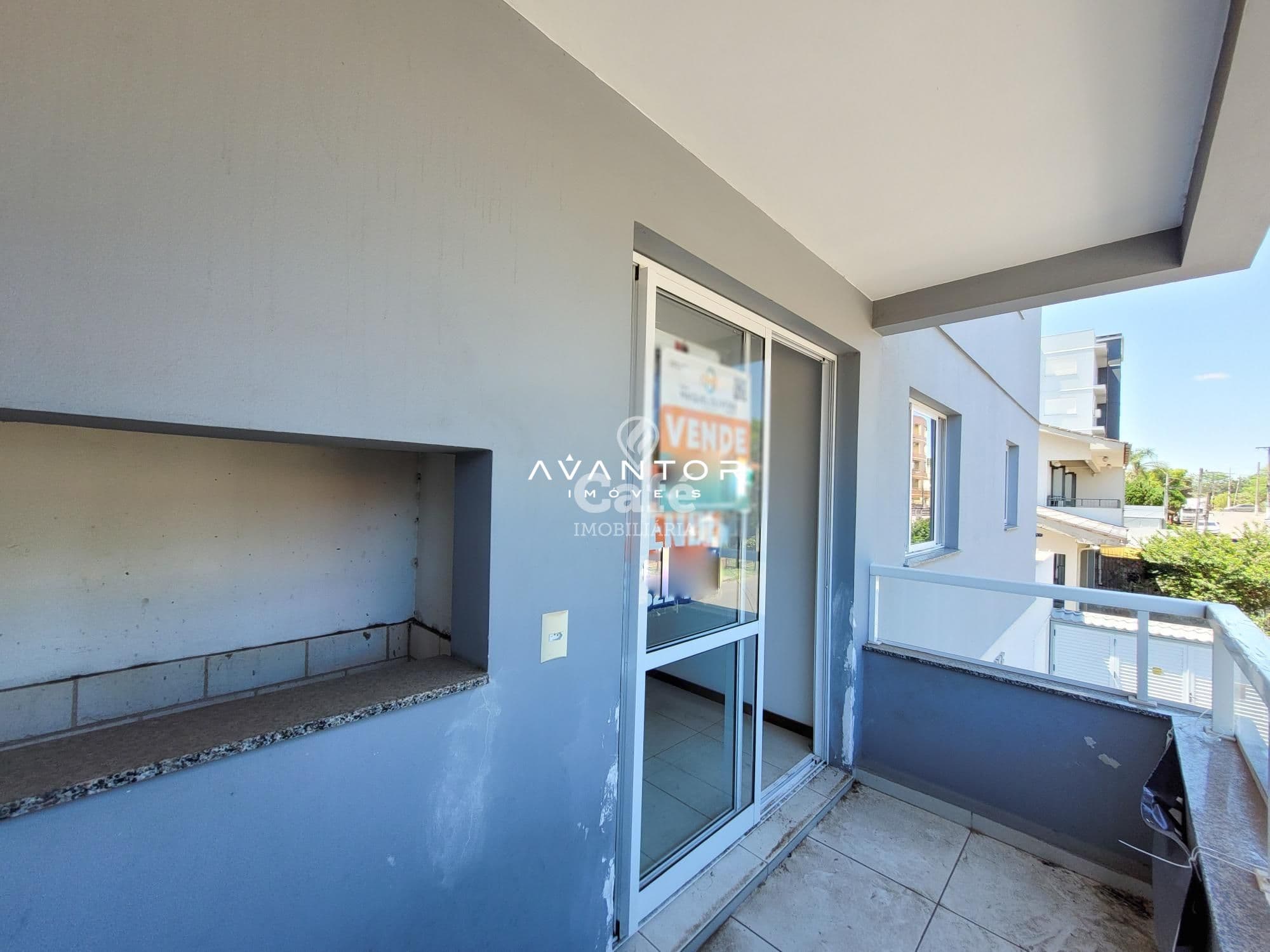 Apartamento 3 Dormitórios, 1 Suíte, Banheiro Social, Sacada, Churrasqueira, 2 Vagas, Bairr — Apartamento com 3 quartos à venda em Camobi, Santa Maria/RS