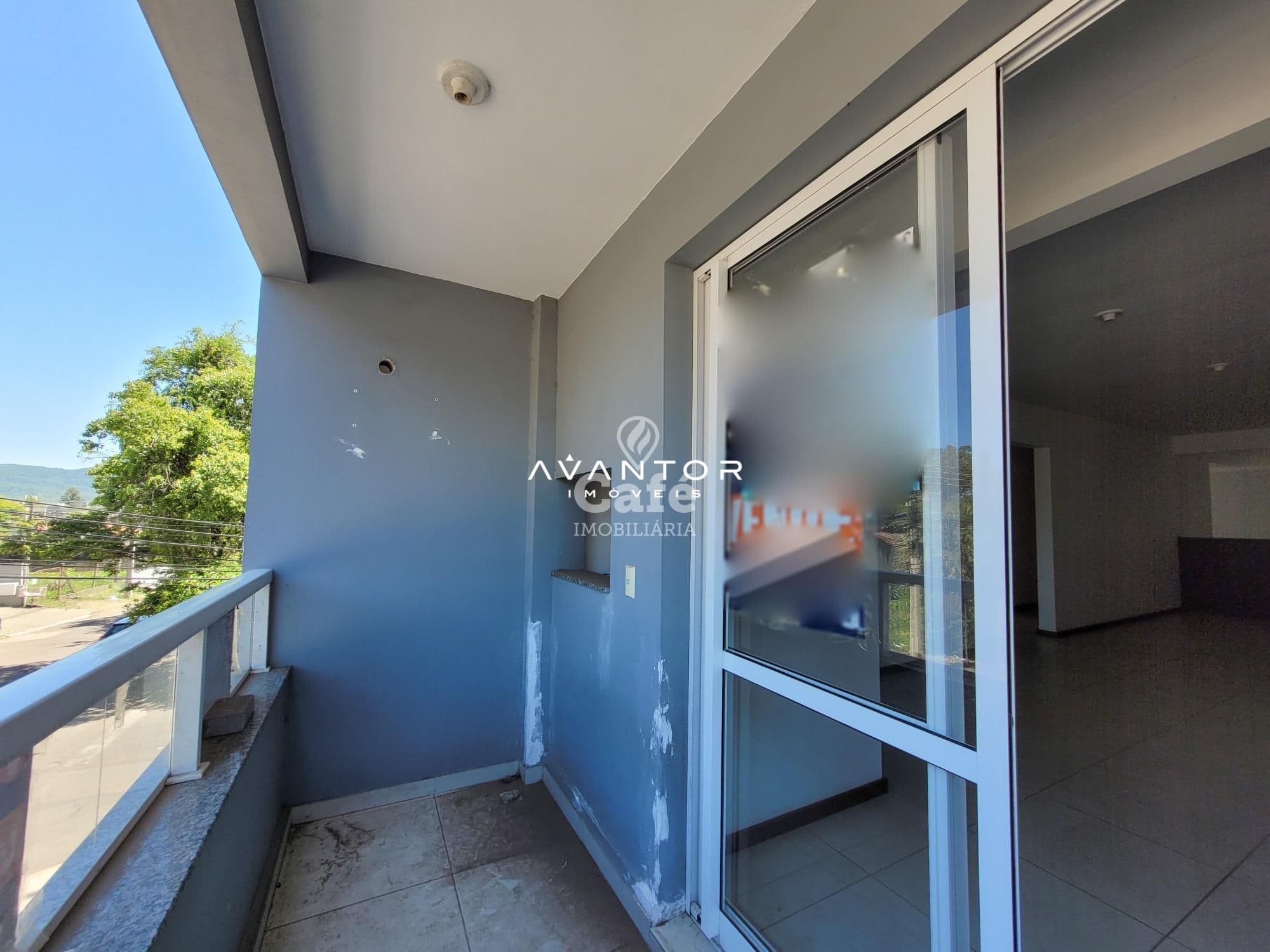 Apartamento 3 Dormitórios, 1 Suíte, Banheiro Social, Sacada, Churrasqueira, 2 Vagas, Bairr — Apartamento com 3 quartos à venda em Camobi, Santa Maria/RS