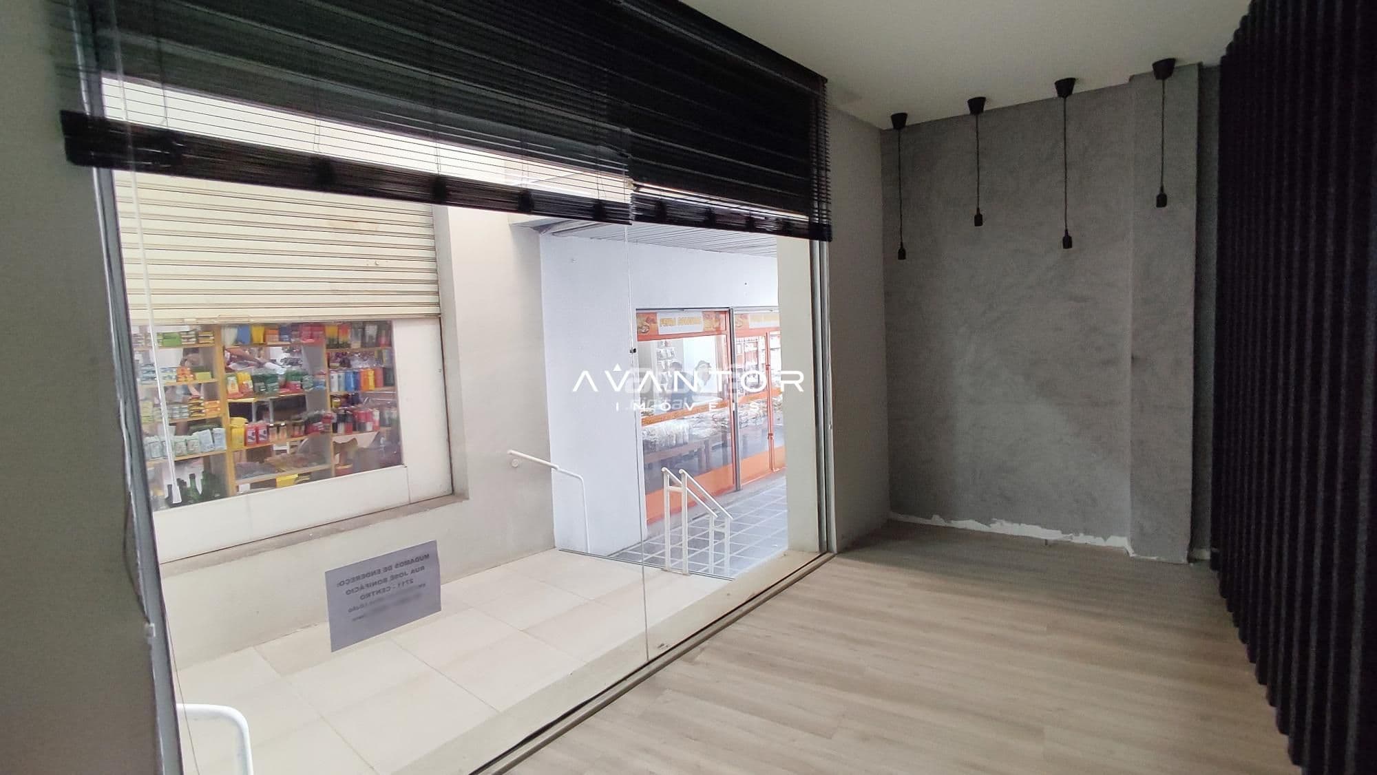 Sala Comercial com 1 sala para alugar no Galeria Guaíba, em Centro, Santa Maria/RS — foto 4 de 14
