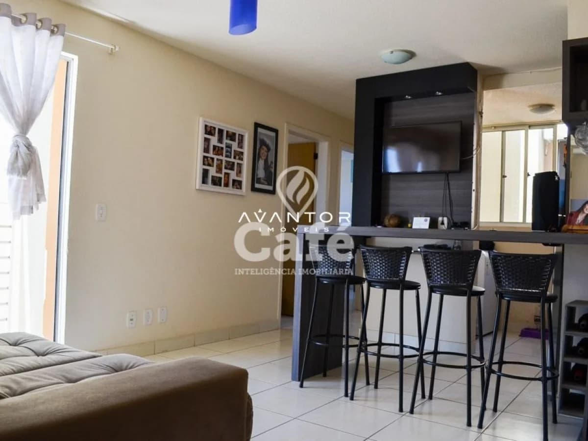 Sala de estar integrada à cozinha com bancada — Apartamento com 2 quartos à venda em Nossa Senhora Medianeira, Santa Maria/RS