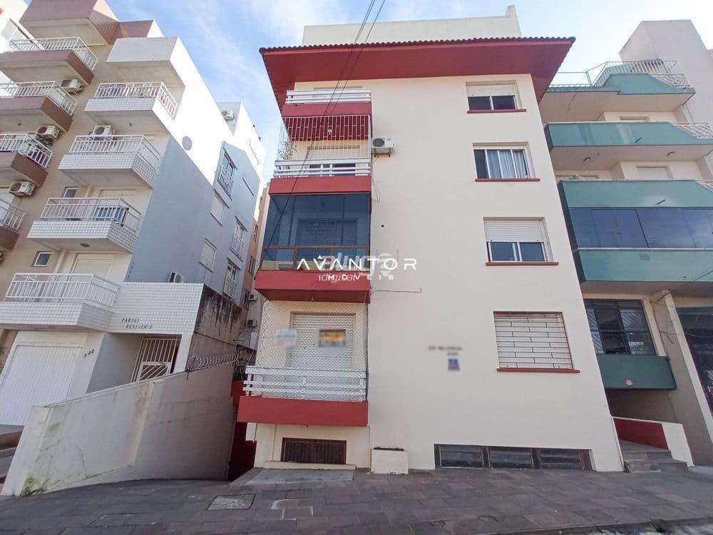 Fachada do prédio com sacada — Apartamento com 3 quartos à venda em Nossa Senhora de Fátima, Santa Maria/RS