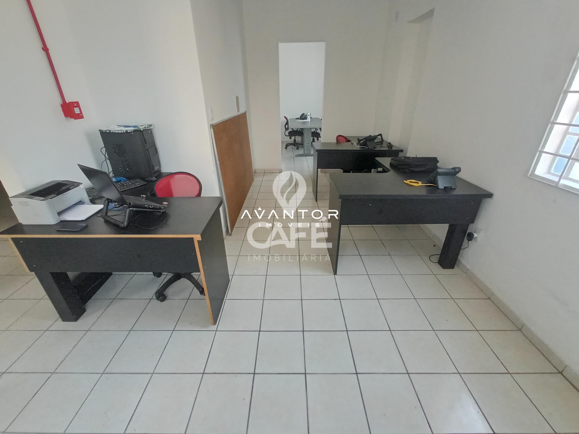 Sala/Loja Térrea Comercial Em Excelente Localização no Centro de Santa Maria — Sala Comercial com 5 salas para alugar em Centro, Santa Maria/RS