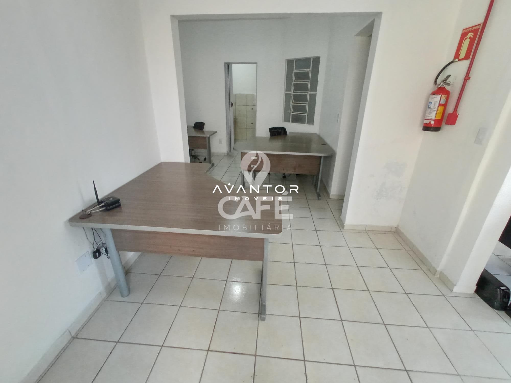 Sala/Loja Térrea Comercial Em Excelente Localização no Centro de Santa Maria — Sala Comercial com 5 salas para alugar em Centro, Santa Maria/RS