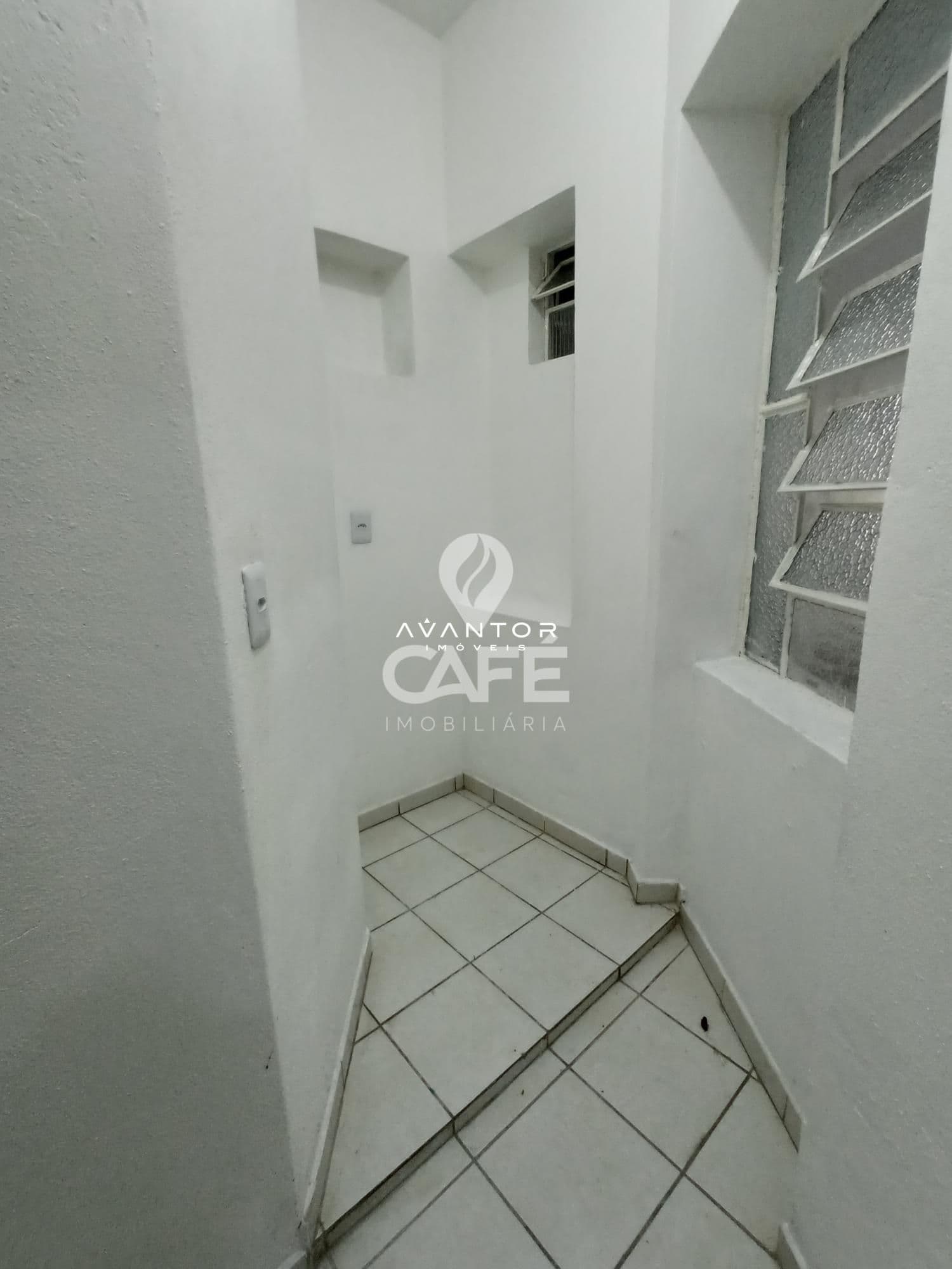 Sala/Loja Térrea Comercial Em Excelente Localização no Centro de Santa Maria — Sala Comercial com 5 salas para alugar em Centro, Santa Maria/RS