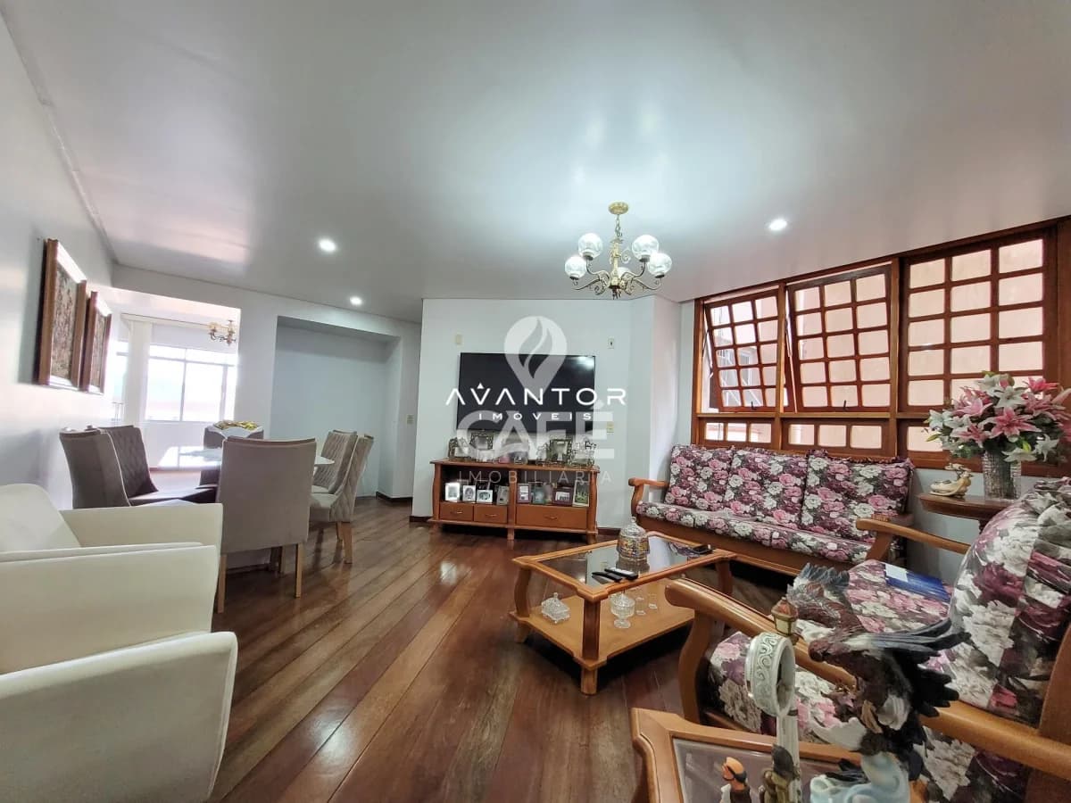 Sala de estar com vista integrada para cozinha — Apartamento com 2 quartos à venda em Centro, Santa Maria/RS