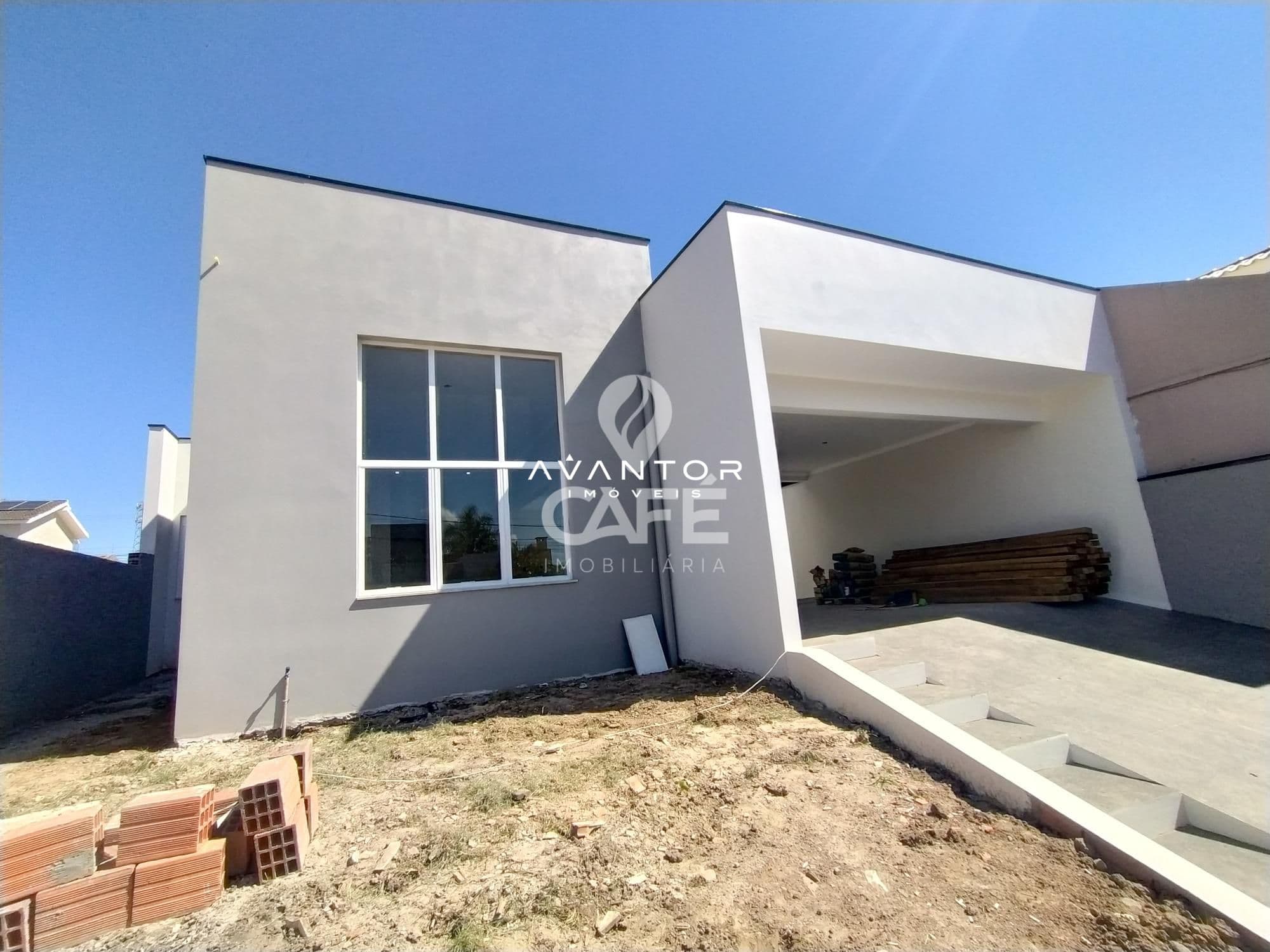 Fachada da casa com entrada — Casa com 3 quartos à venda em Tomazetti, Santa Maria/RS