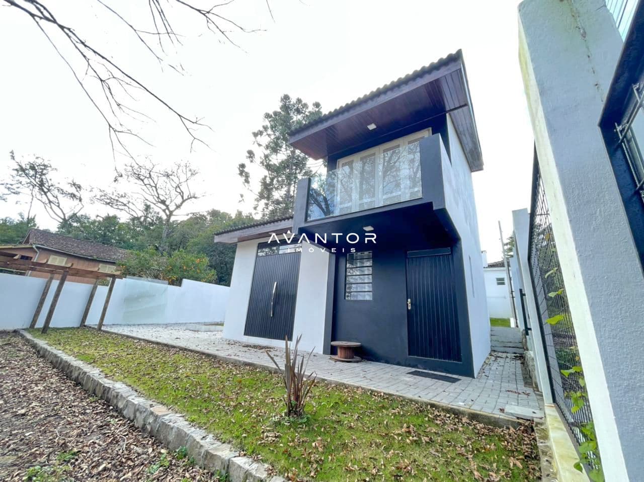 Fachada da casa com dois andares — Casa com 1 quarto à venda em Balneário Novo Pinhal, Itaara/RS