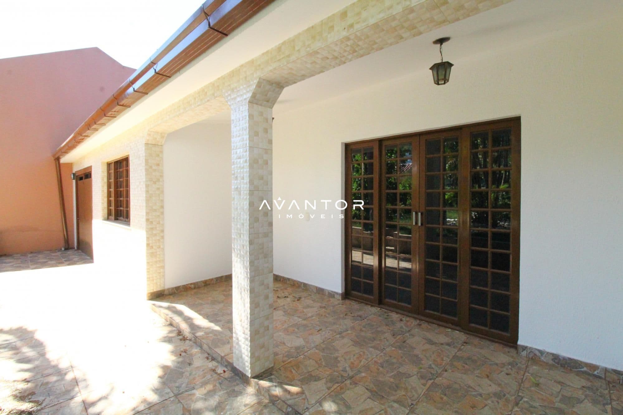 Casa com 4 quartos à venda em Itararé, Santa Maria/RS — foto 2 de 39