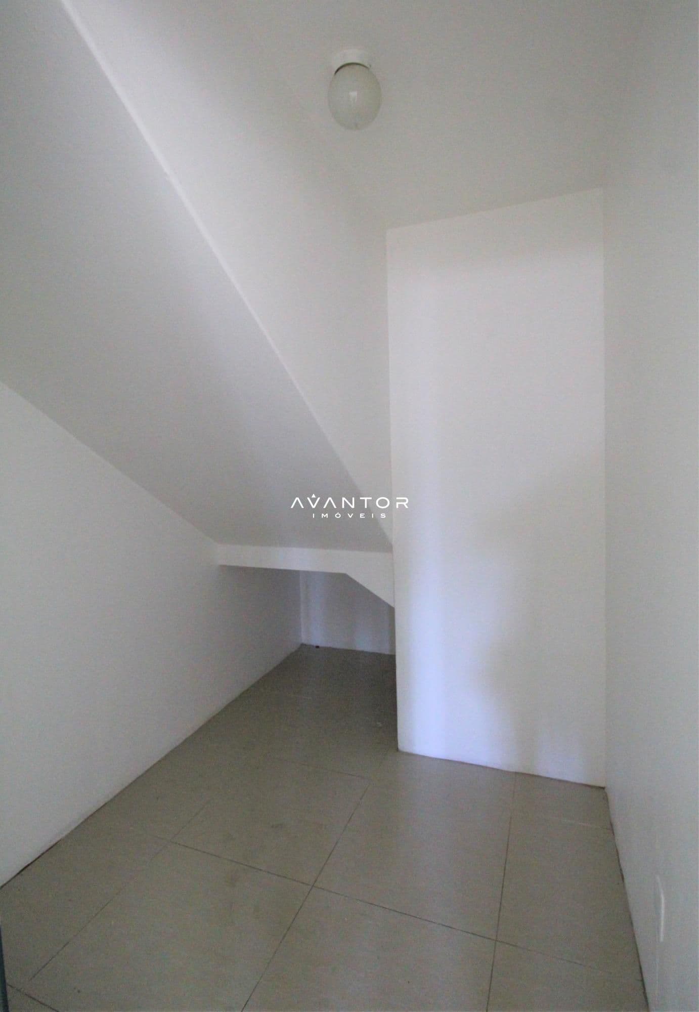 Casa com 4 quartos à venda em Itararé, Santa Maria/RS — foto 9 de 39