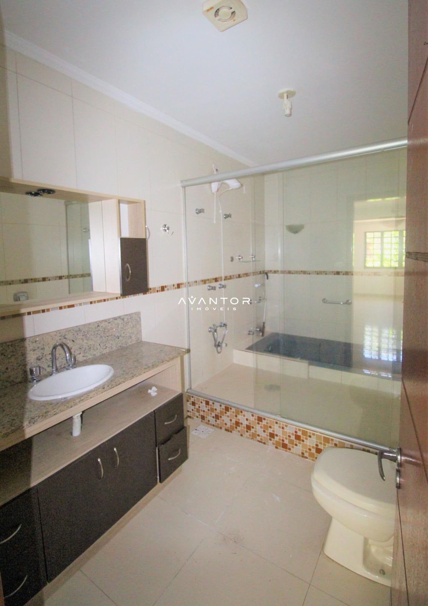 Casa com 4 quartos à venda em Itararé, Santa Maria/RS — foto 28 de 39