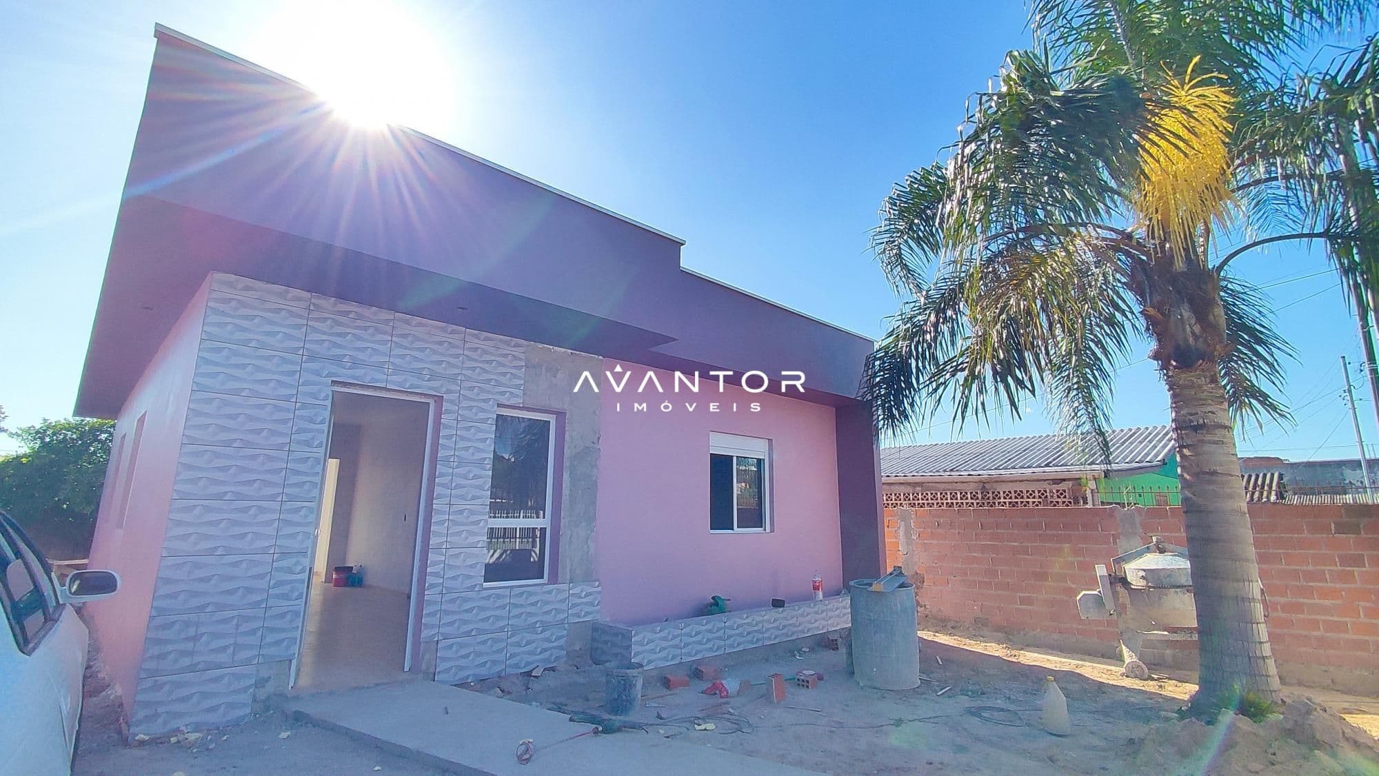 Fachada da casa com acabamento em alvenaria — Casa com 2 quartos à venda em Passo D'Areia, Santa Maria/RS