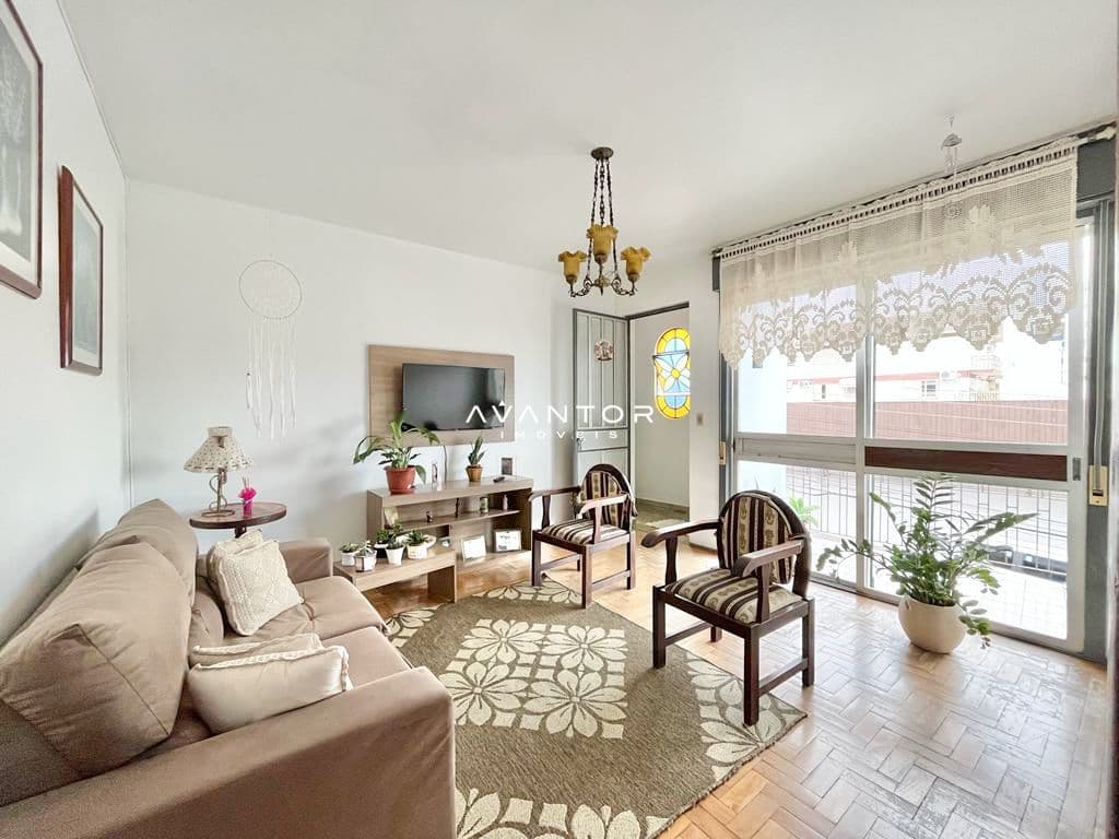 Sala de estar com sacada e vista externa — Casa com 3 quartos à venda em Menino Jesus, Santa Maria/RS