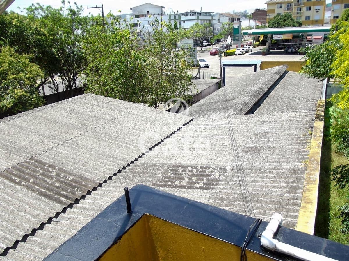Casa Comercial com 3 salas à venda em Duque de Caxias, Santa Maria/RS — foto 7 de 27