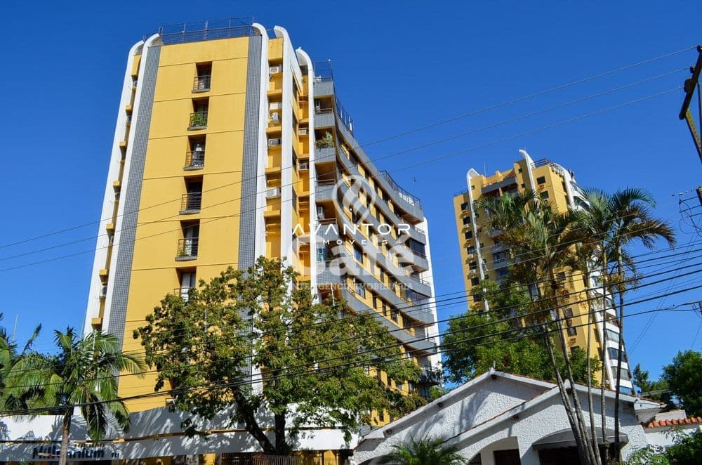 Fachada do prédio com acabamento amarelo — Apartamento com 5 quartos à venda em Bonfim, Santa Maria/RS