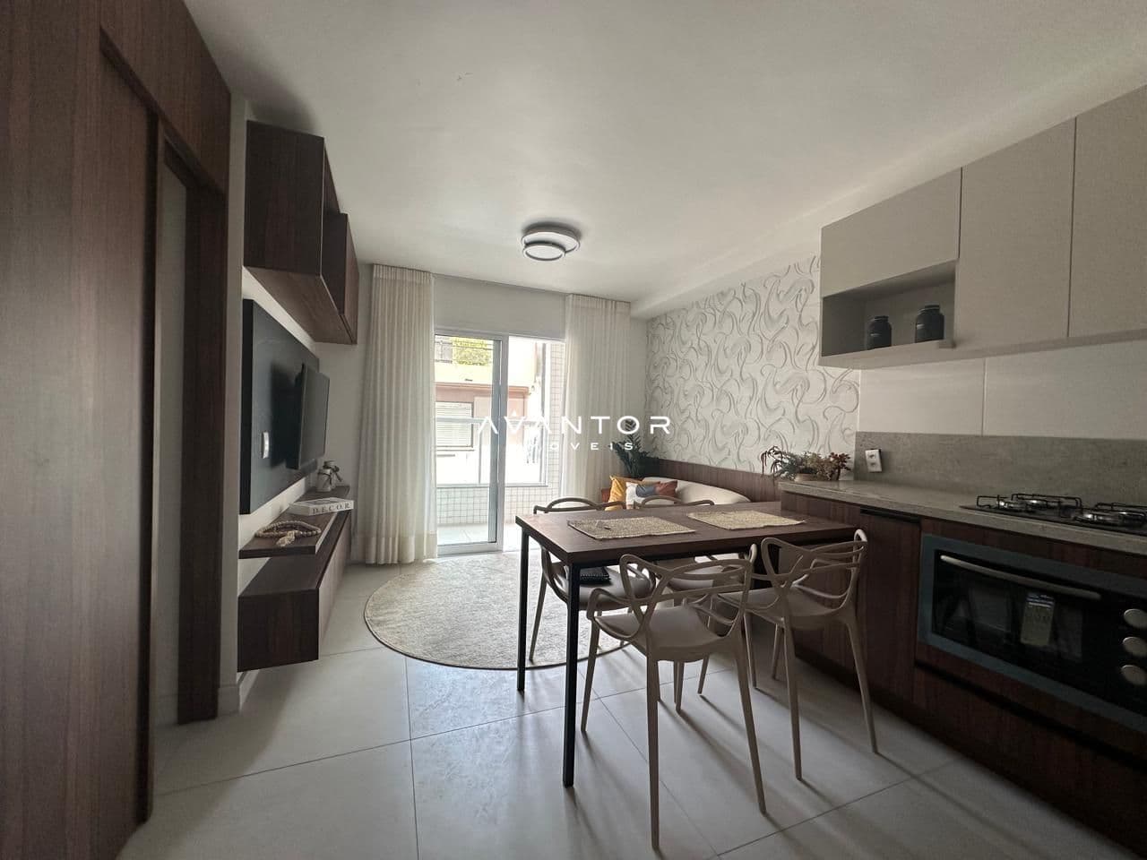 Cozinha integrada à sala com mesa de jantar — Apartamento com 2 quartos à venda em Nossa Senhora do Rosário, Santa Maria/RS