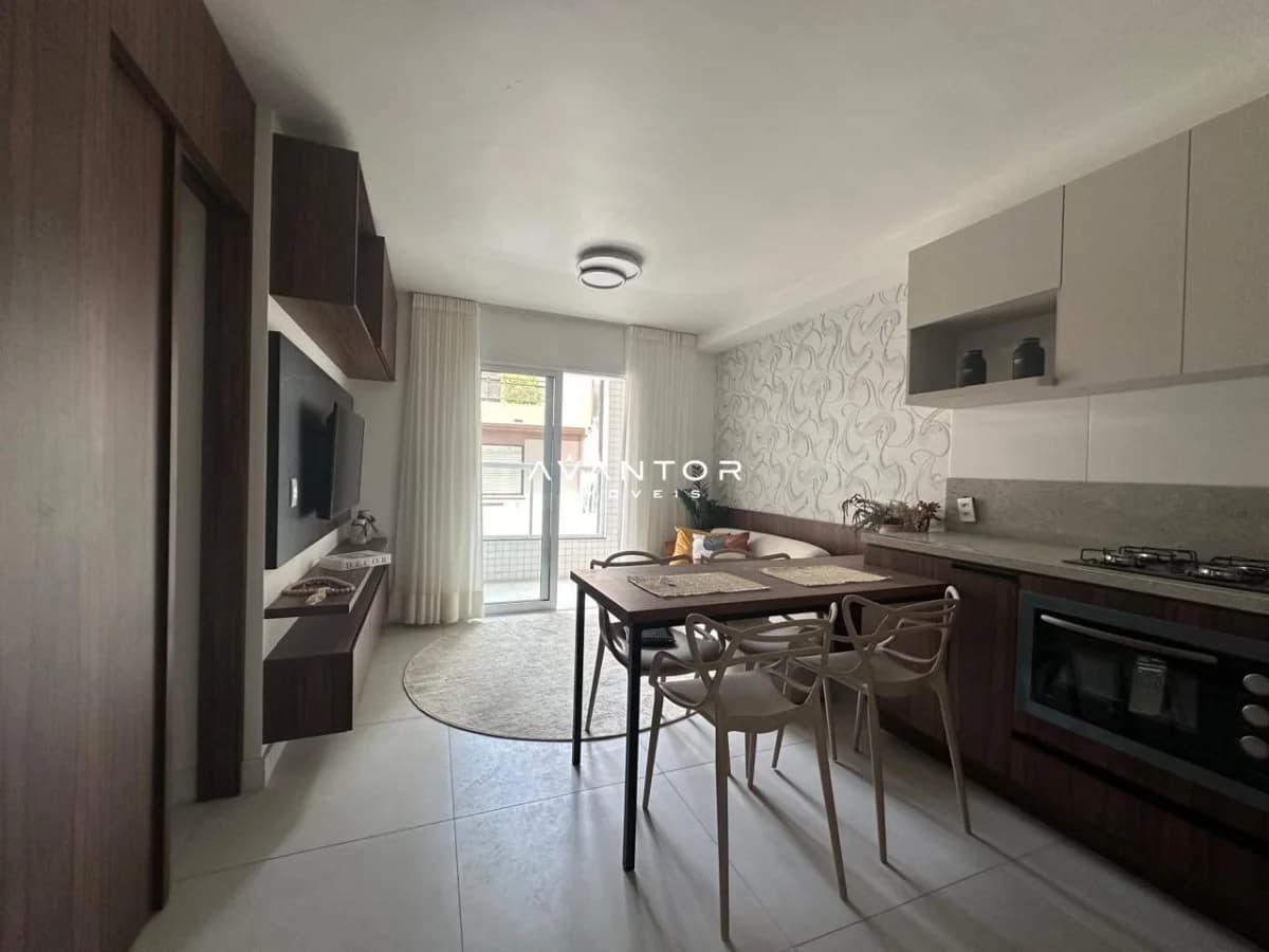 Cozinha integrada à sala com mesa de jantar — Apartamento com 2 quartos à venda em Nossa Senhora do Rosário, Santa Maria/RS