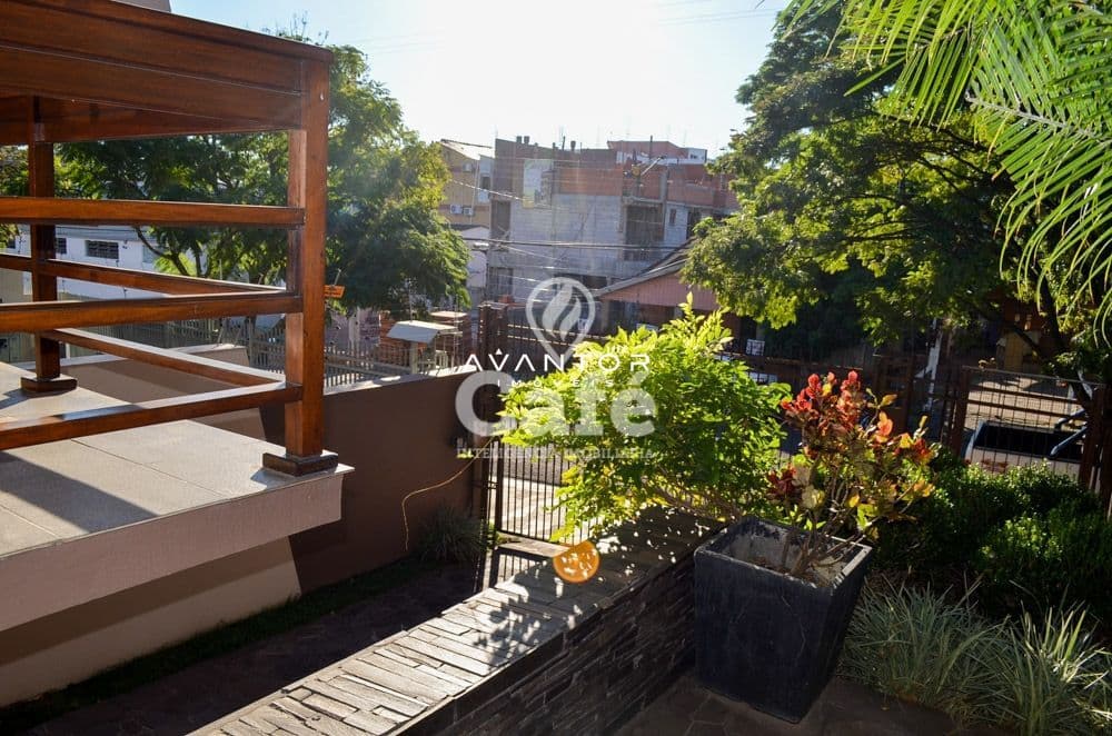 Casa em alto padrão no Bairro Nossa Senhora Medianeira — Casa com 3 quartos à venda em Nossa Senhora Medianeira, Santa Maria/RS