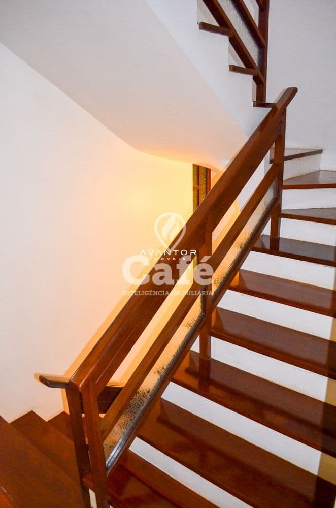 Casa em alto padrão no Bairro Nossa Senhora Medianeira — Casa com 3 quartos à venda em Nossa Senhora Medianeira, Santa Maria/RS
