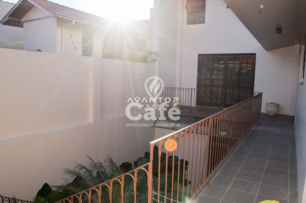 Casa em alto padrão no Bairro Nossa Senhora Medianeira — Casa com 3 quartos à venda em Nossa Senhora Medianeira, Santa Maria/RS