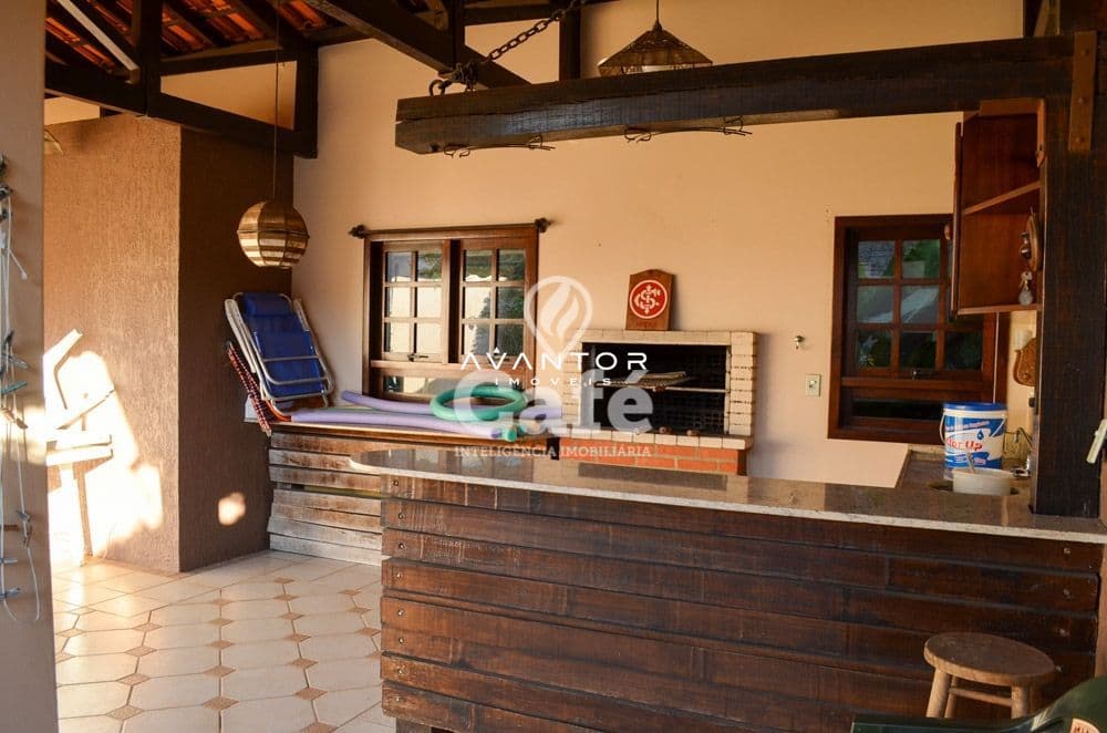 Casa em alto padrão no Bairro Nossa Senhora Medianeira — Casa com 3 quartos à venda em Nossa Senhora Medianeira, Santa Maria/RS