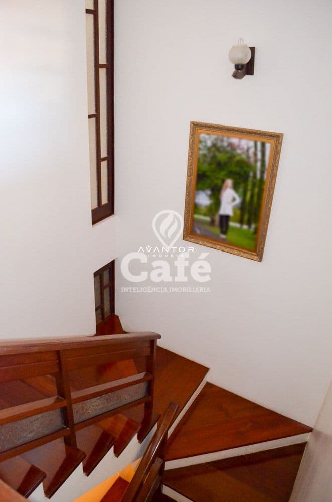 Casa em alto padrão no Bairro Nossa Senhora Medianeira — Casa com 3 quartos à venda em Nossa Senhora Medianeira, Santa Maria/RS