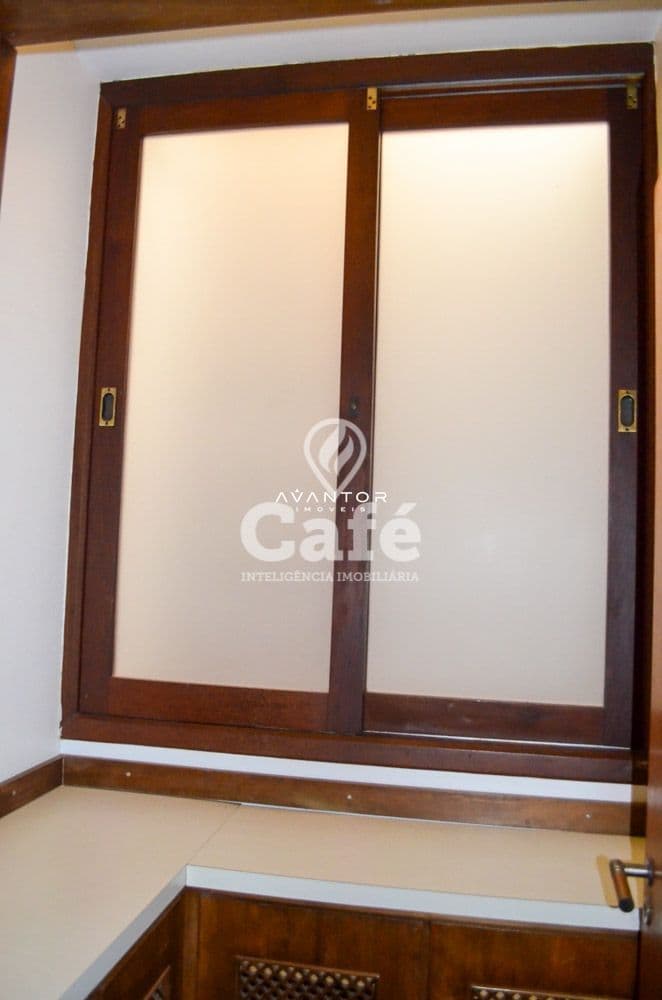 Casa em alto padrão no Bairro Nossa Senhora Medianeira — Casa com 3 quartos à venda em Nossa Senhora Medianeira, Santa Maria/RS