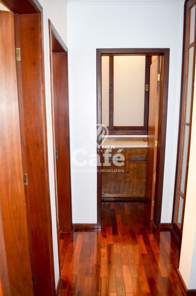 Casa em alto padrão no Bairro Nossa Senhora Medianeira — Casa com 3 quartos à venda em Nossa Senhora Medianeira, Santa Maria/RS