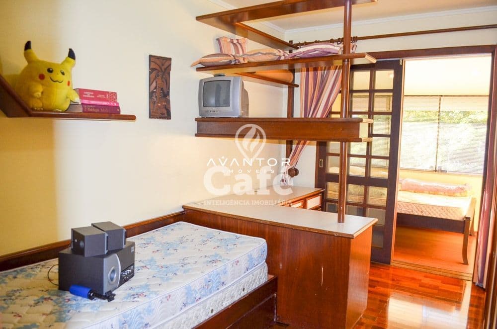 Casa em alto padrão no Bairro Nossa Senhora Medianeira — Casa com 3 quartos à venda em Nossa Senhora Medianeira, Santa Maria/RS