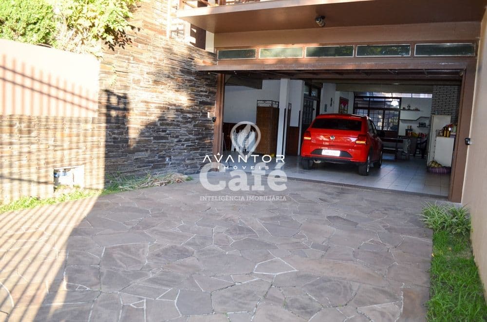 Casa em alto padrão no Bairro Nossa Senhora Medianeira — Casa com 3 quartos à venda em Nossa Senhora Medianeira, Santa Maria/RS