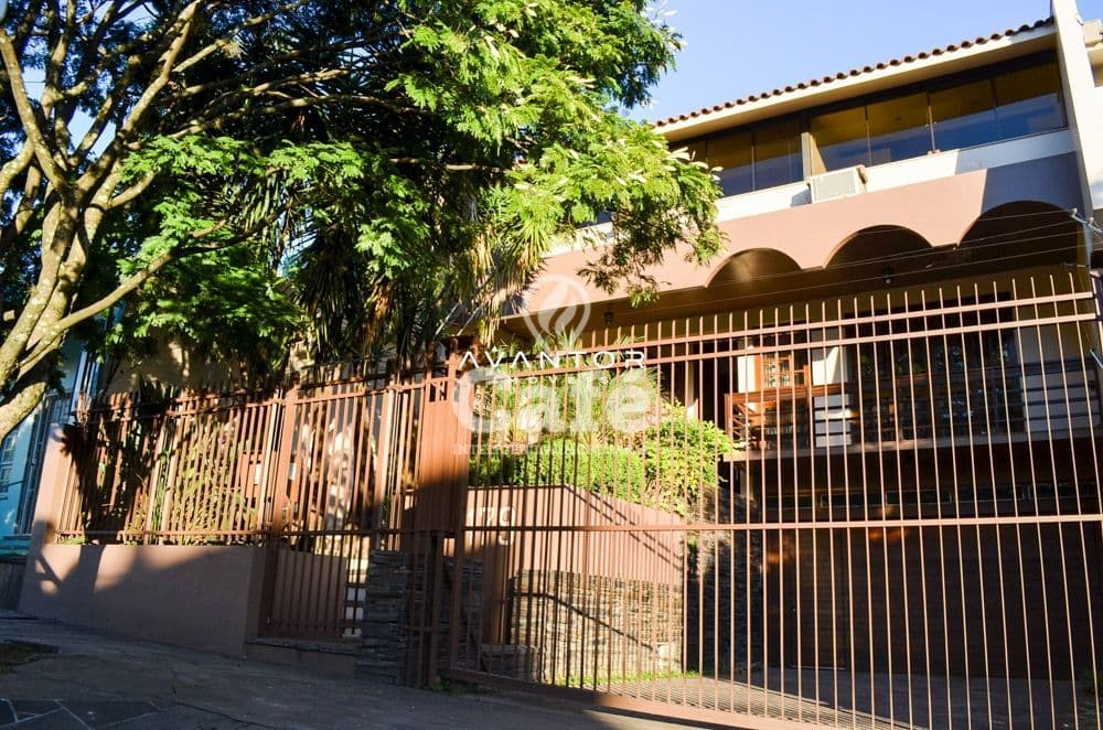 Casa em alto padrão no Bairro Nossa Senhora Medianeira — Casa com 3 quartos à venda em Nossa Senhora Medianeira, Santa Maria/RS