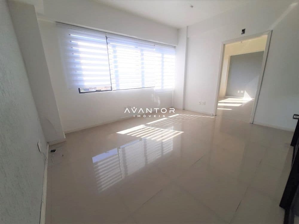 Sala Comercial com 1 sala à venda no Queluz Office, em Nossa Senhora das Dores, Santa Maria/RS — foto 3 de 5