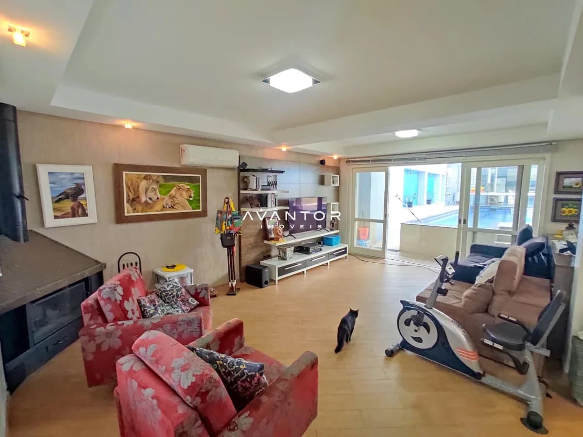 Sala de estar integrada com sacada — Casa com 4 quartos à venda em Nonoai, Santa Maria/RS