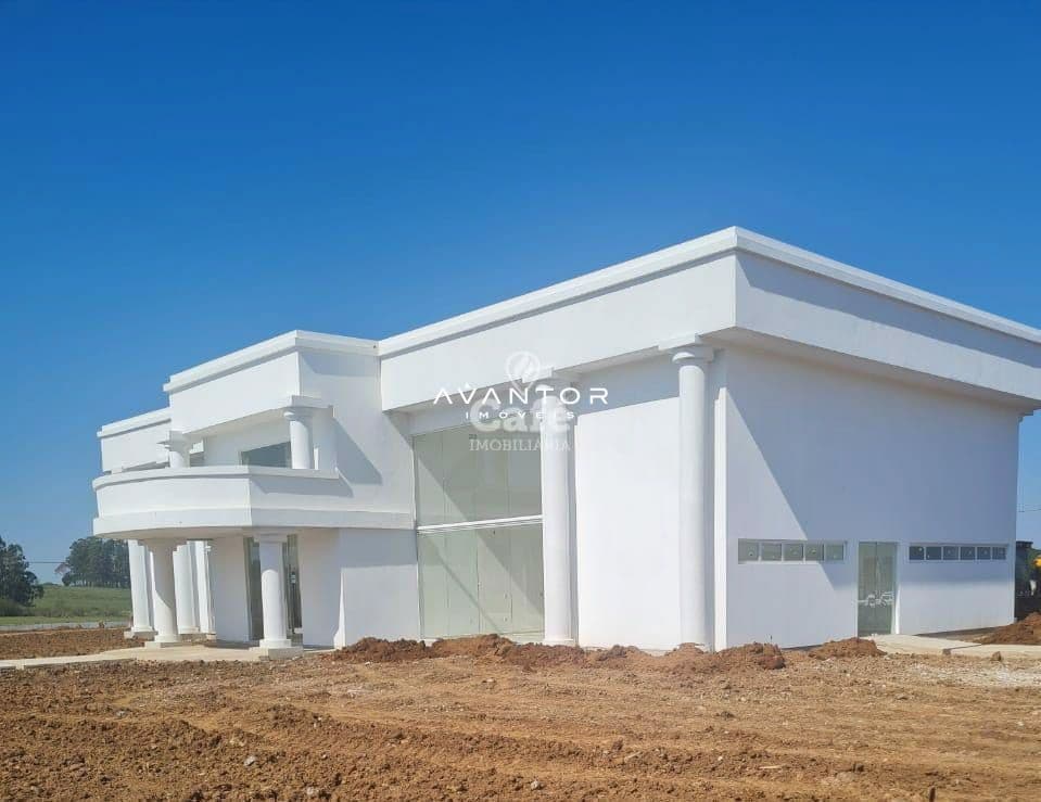 Fachada da casa com arquitetura moderna — Terreno à venda no Condomínio Alexandria, em Camobi, Santa Maria/RS