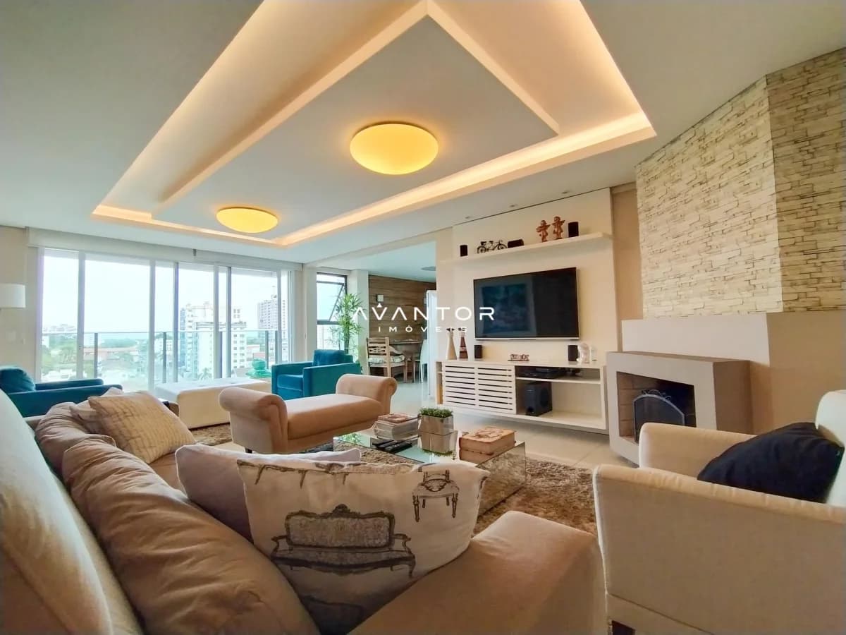 Sala de estar com sacada e vista para cidade — Apartamento com 4 quartos à venda em Nossa Senhora de Fátima, Santa Maria/RS