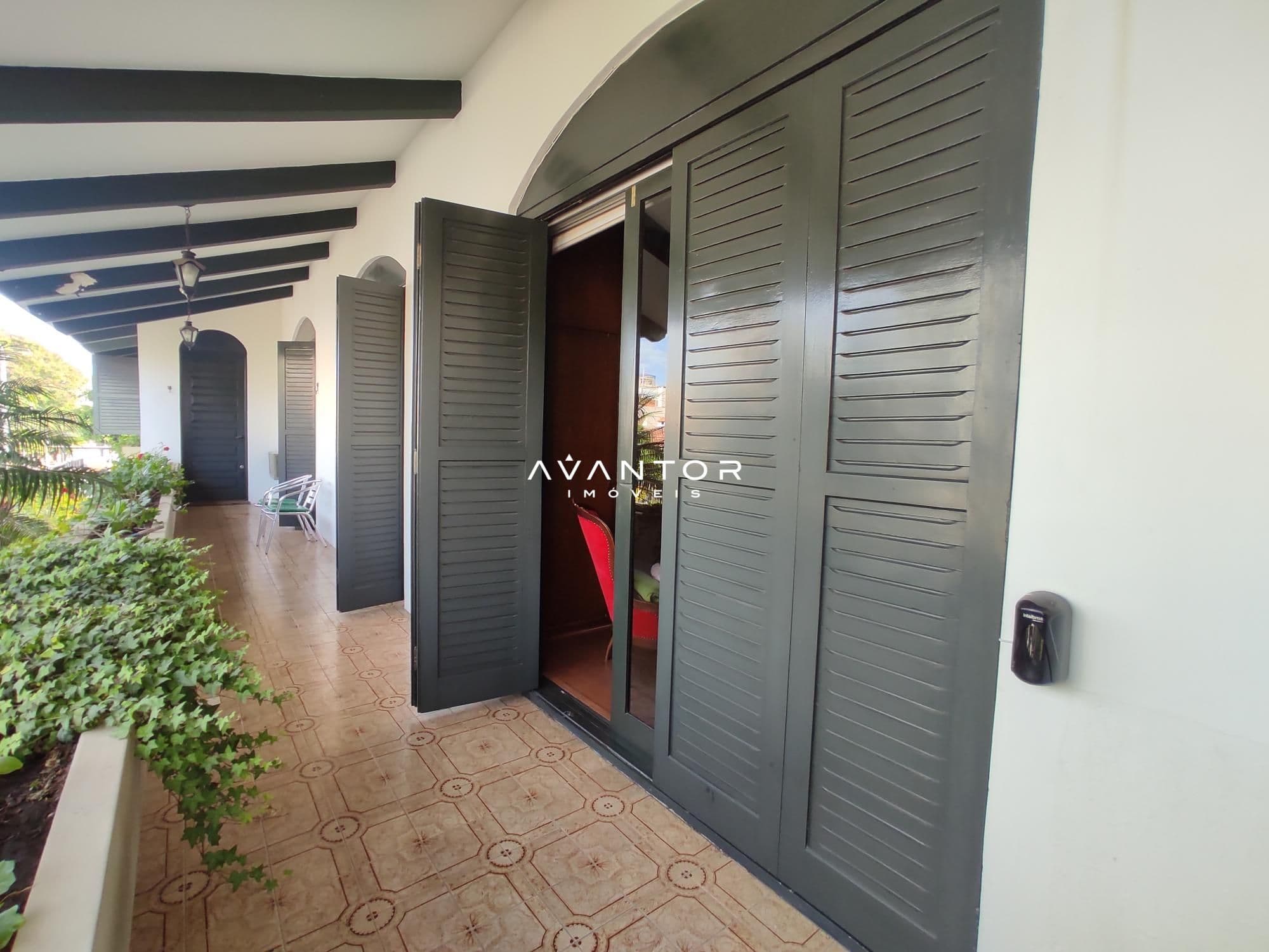 Casa com 6 quartos à venda em Nossa Senhora de Lourdes, Santa Maria/RS — foto 4 de 35