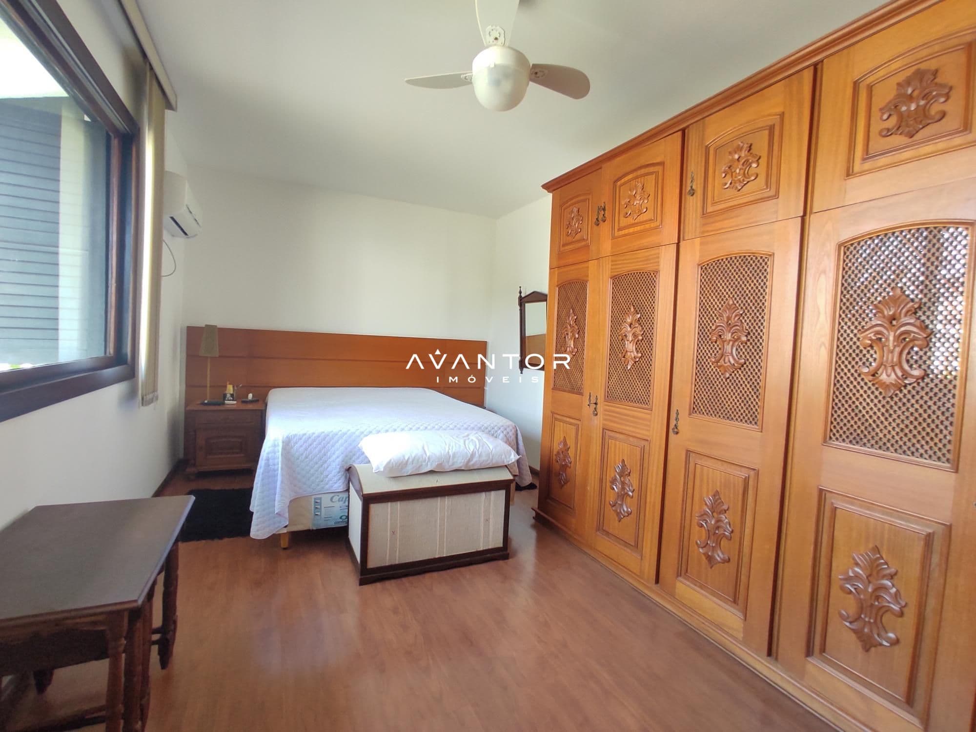 Casa com 6 quartos à venda em Nossa Senhora de Lourdes, Santa Maria/RS — foto 23 de 35