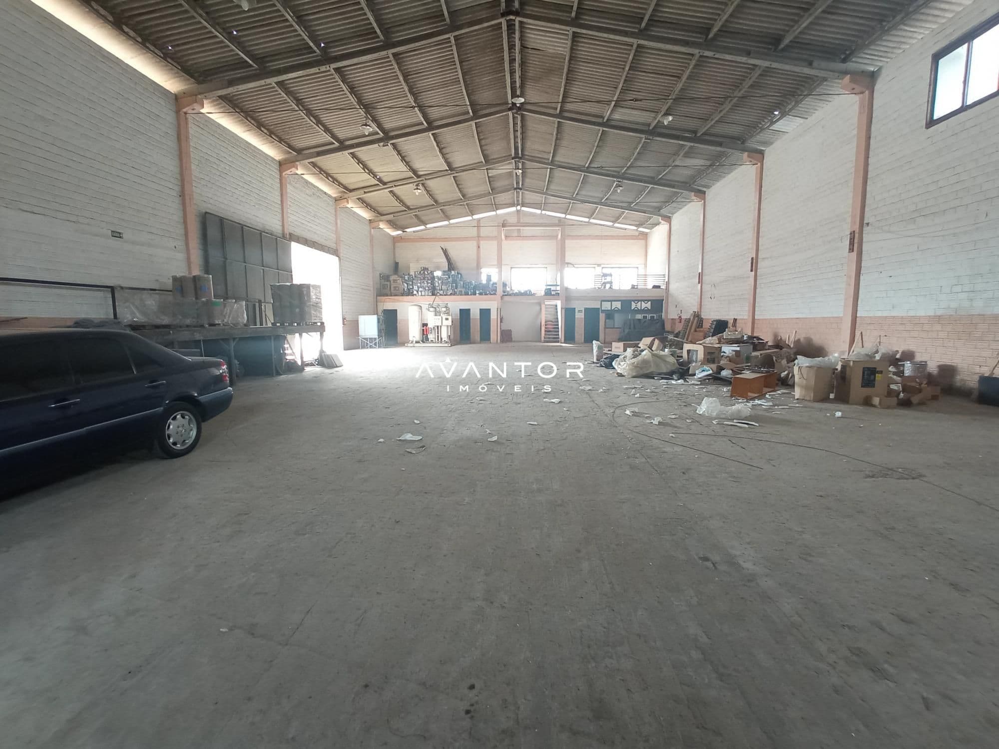Pavilhão com 3 salas para alugar em Duque de Caxias, Santa Maria/RS — foto 3 de 12