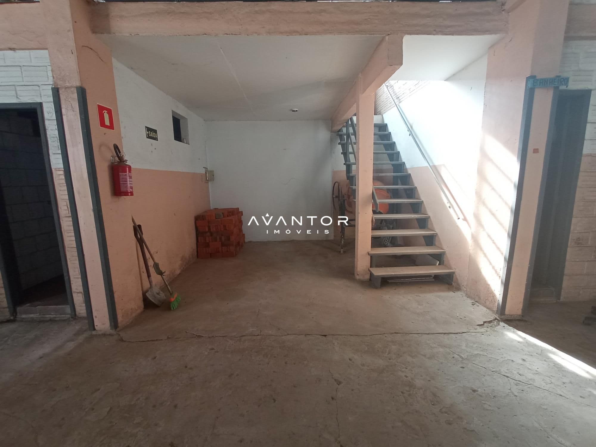 Pavilhão com 3 salas para alugar em Duque de Caxias, Santa Maria/RS — foto 5 de 12