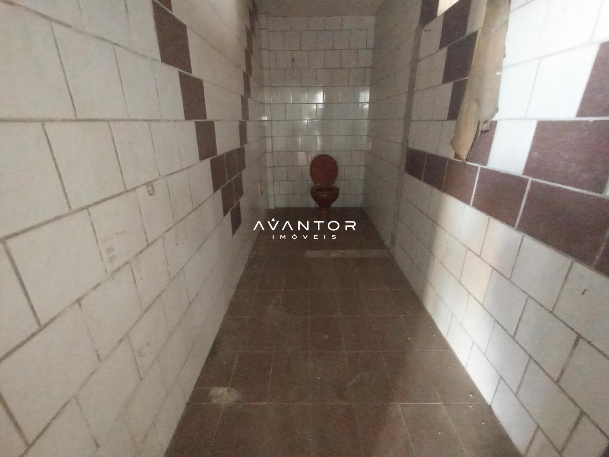 Pavilhão com 3 salas para alugar em Duque de Caxias, Santa Maria/RS — foto 10 de 12